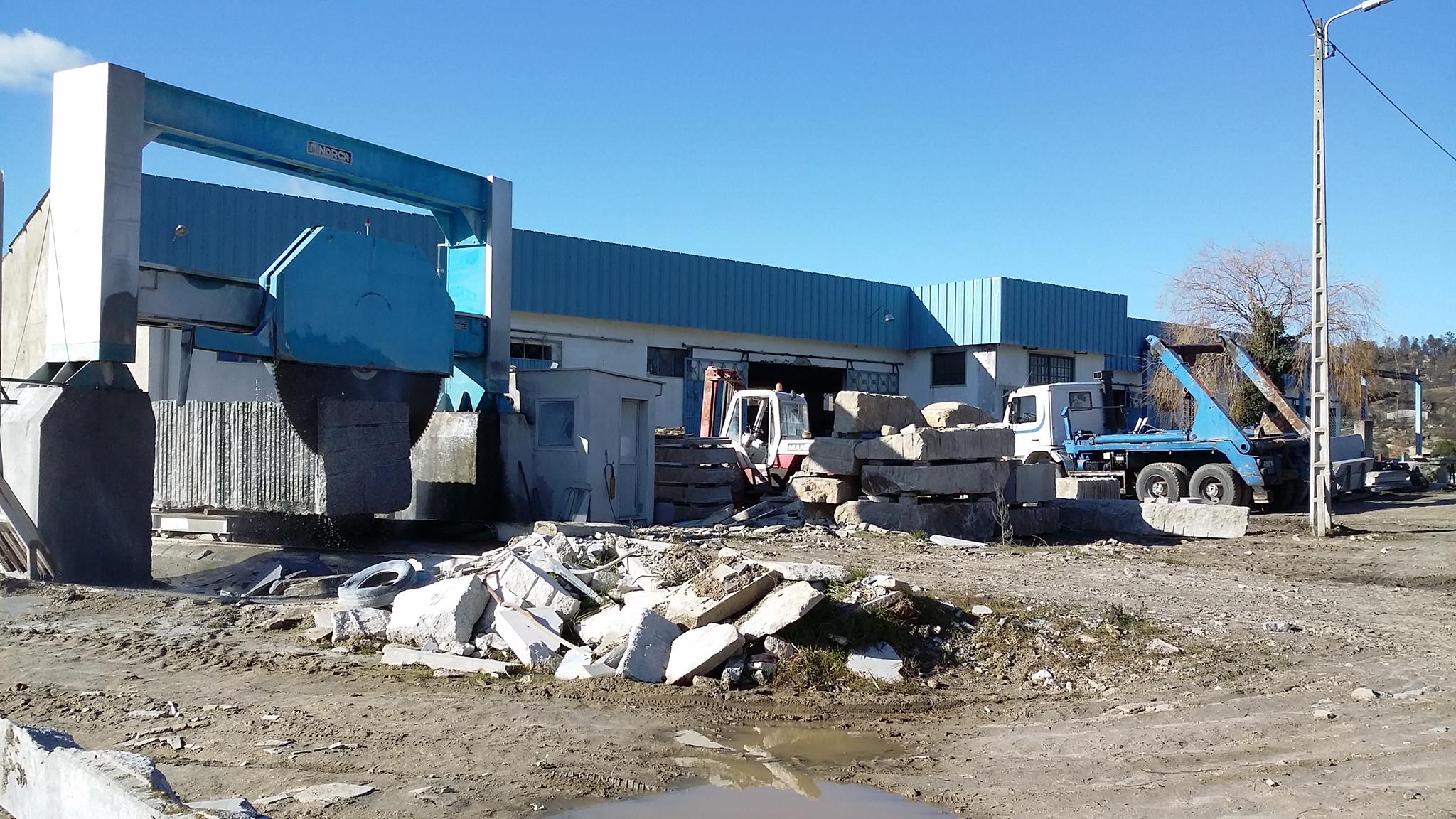 grandiosa alumar, empresa de transformação de granitos, marmores, silstone; pedra para cozinha, granito em cozinha, jazigos em granito. grandiosa alumar, granit, marbre, silstone processing company ; kitchen stone, kitchen granite, granite, granite vaults. grandiosa alumar, granite, marble, silstone processing company; kitchen stone, kitchen granite, granite vaults.